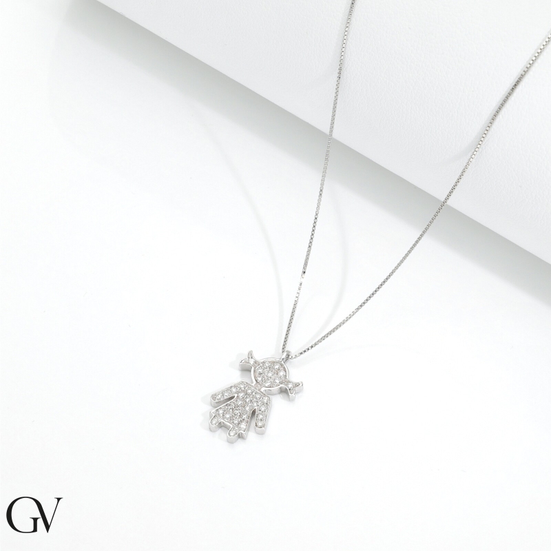 Collar en oro blanco de 18k con colgante niña y diamantes