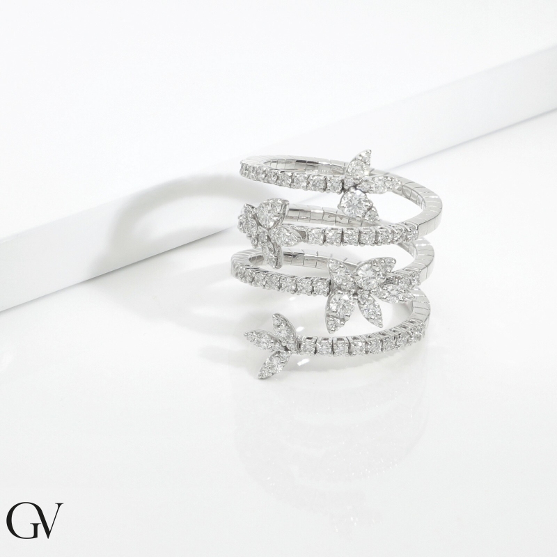 Anillo de resorte en espiral con diamantes