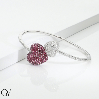 Pulsera corazón de diamantes y rubíes en oro blanco