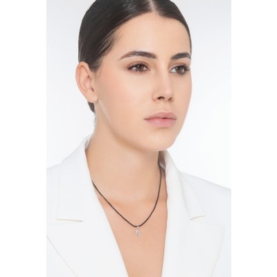 Colgante con la letra inicial A oro blanco de 18k