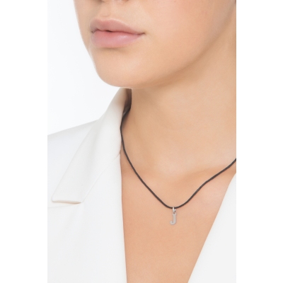Colgante con inicial J oro blanco 18 quilates