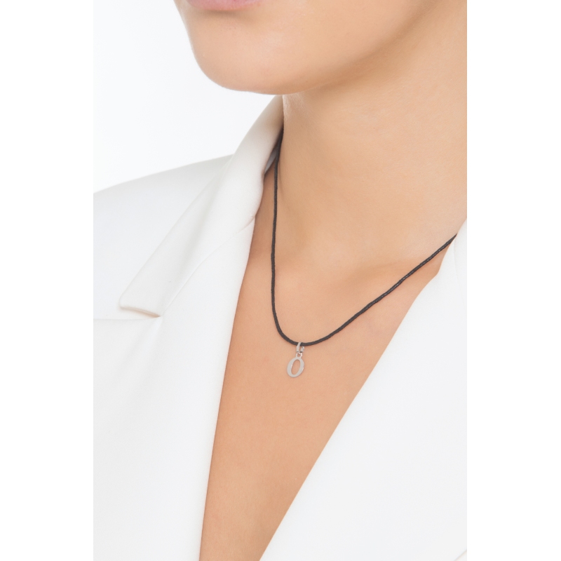 Colgante inicial O oro blanco 18 quilates