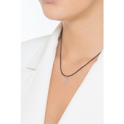 Colgante inicial O oro blanco 18 quilates