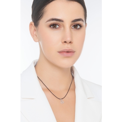  Colgante con inicial Q oro blanco 18 quilates