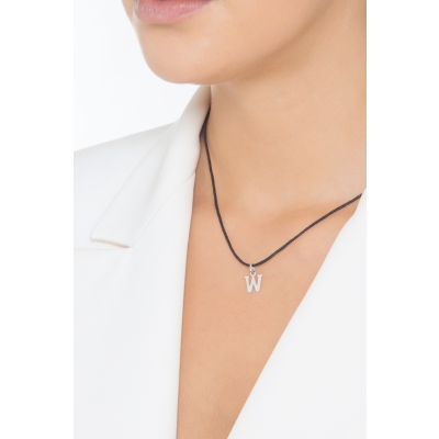 Colgante con inicial W oro blanco 18 quilates
