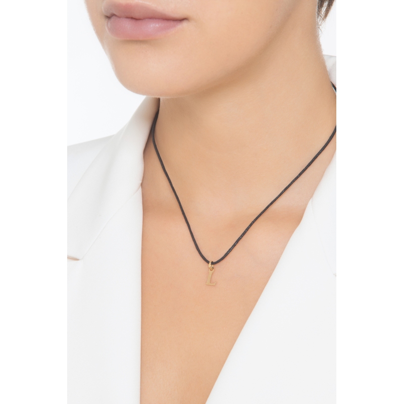 Colgante con la letra inicial L en oro amarillo 18 quilates