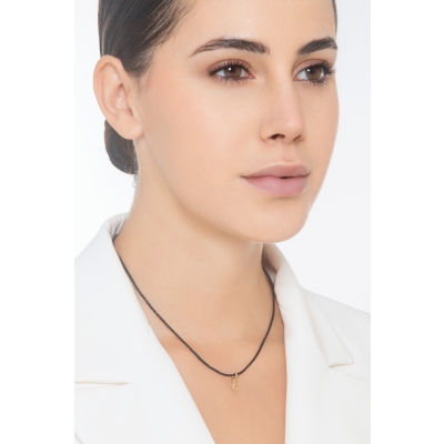 Colgante con letra inicial G