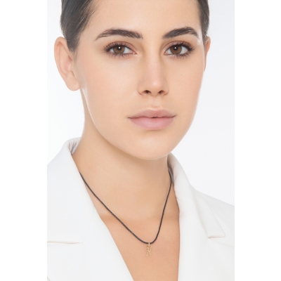 Colgante con letra inicial H