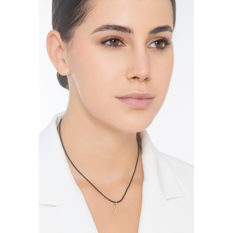 Colgante con la letra inicial J en cursiva en oro 