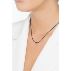 Colgante con la letra inicial L en oro amarillo de 18k 2