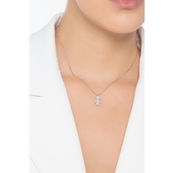 Collar en oro blanco 18k con colgante de niña en diamantes 2