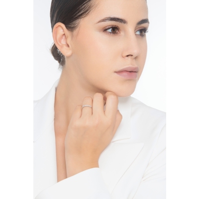 Anillo de diamantes de oro blanco 18k con 7 diamantes Garras 