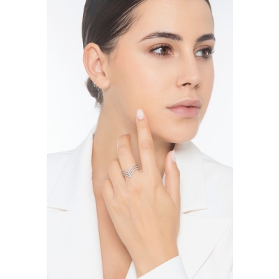 Anillo de tres hileras en Oro Blanco 18k con Diamantes