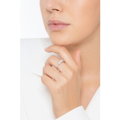 Alianza trilogía en oro blanco 18 kilates con diamantes 0,90 quilates