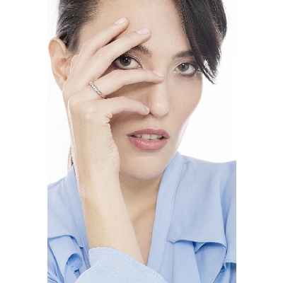 Sortija con 7 diamantes 0,25 quilates en oro blanco de 18 kilates 