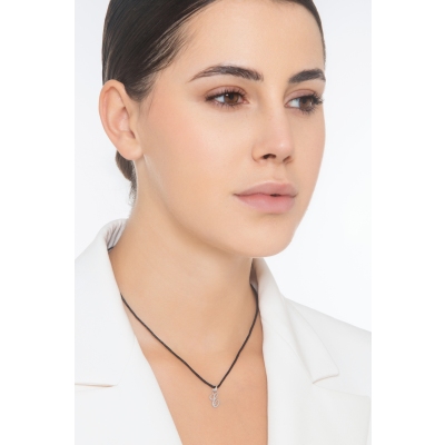 Colgante con inicial E oro blanco 18 quilates