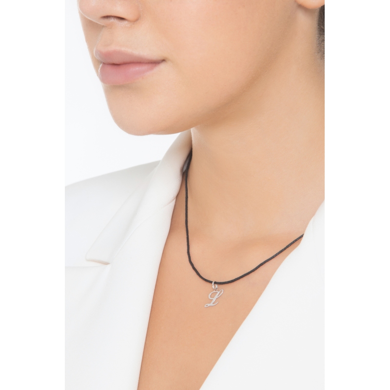 Colgante inicial L oro blanco 18 quilates