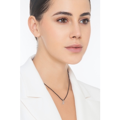 Colgante con inicial N oro blanco 18 quilates