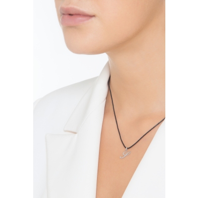 Colgante con la letra S en oro blanco de 18k