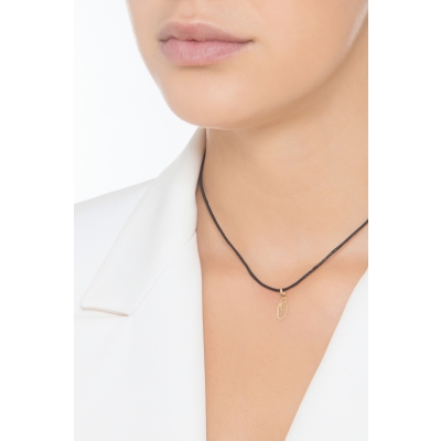 Colgante con inicial O oro amarillo 18 quilates