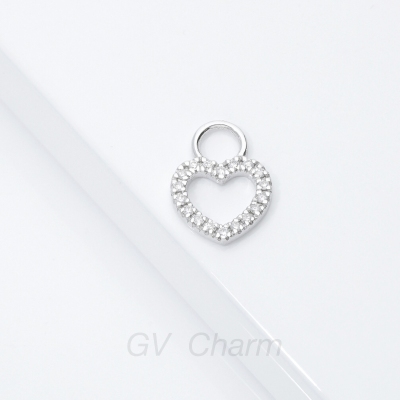 Charm corazón en oro blanco 18 quilates con diamantes