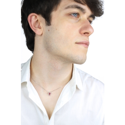 Collar cruz oro blanco de 18k de rubíes y diamantes