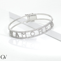 Brazalete amor rígido de oro blanco de 18k con inscripción personalisable