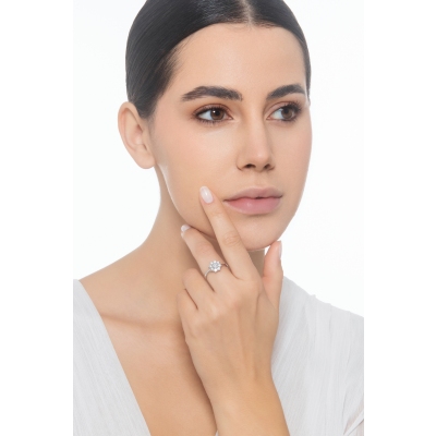 Anillo halo flor con diamante central  CT0.25