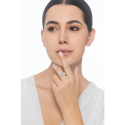 Anillo toi et moi con perlas y diamantes en oro blanco 750