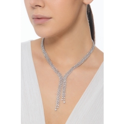 Collar diseño en oro blanco de 18k con diamantes  2