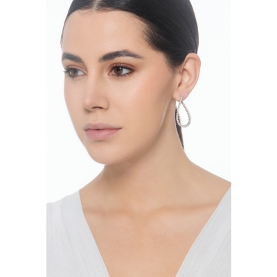 Pendientes de gota en oro blanco de 18k con diamantes