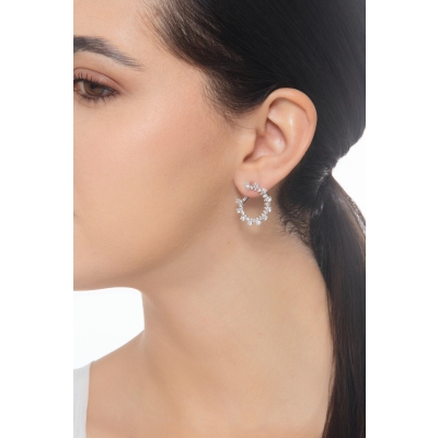 Pendientes de aro en oro blanco 18k con diamantes