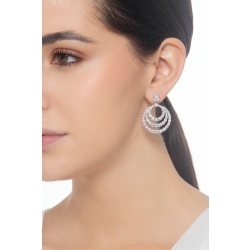 Pendientes colgantes en oro blanco 750 con aros de diamantes 2