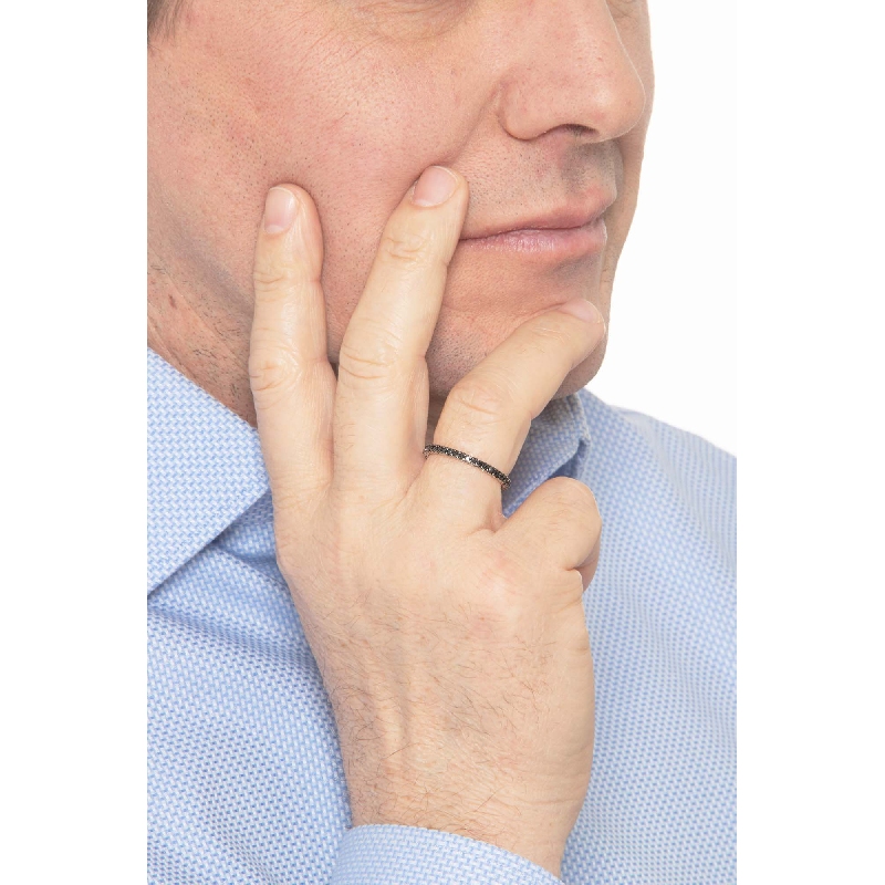 Anillo riviere en oro blanco de 18k con diamantes negros