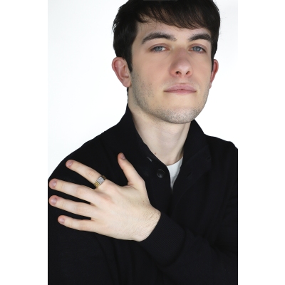 Anillo en oro amarillo y blanco de 18k con pavé