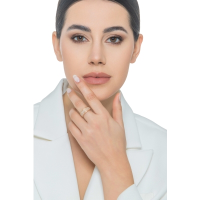 Anillo banda en oro rosa 18 quilates con diamantes