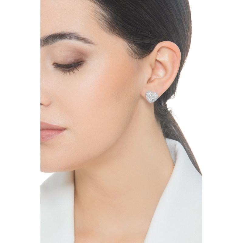 Pendientes de botón en oro blanco 18 quilates corazón abombado diamantes Pendientes de botón en oro blanco 18 quilates corazón abombado diamantes