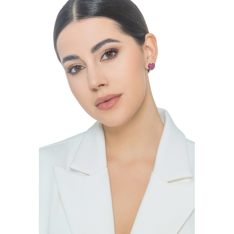 Pendientes oro blanco de 18 quilates con corazón de rubíes Pendientes oro blanco de 18 quilates con corazón de rubíes