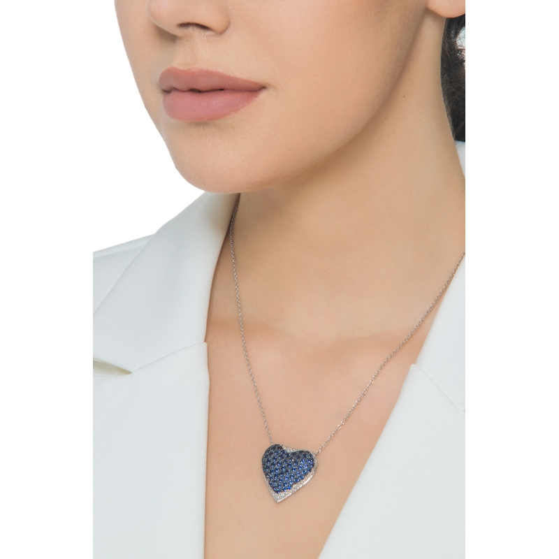 Collar en oro blanco 18k con colgante corazón Collar en oro blanco 18k con colgante corazón