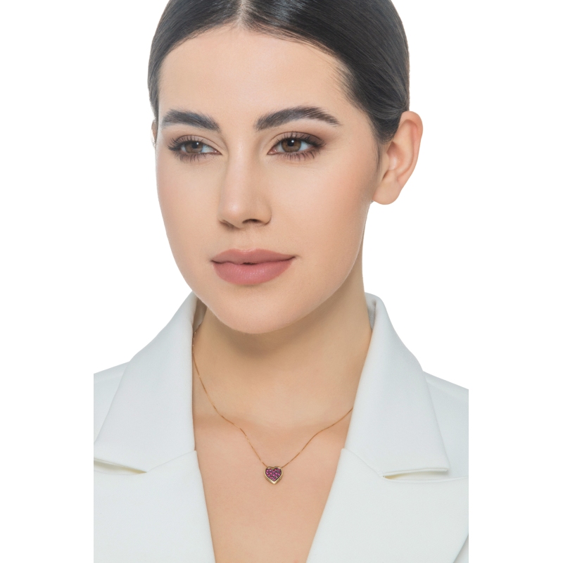 Collar oro amarillo 18k corazón con pavé brunido y rubíes