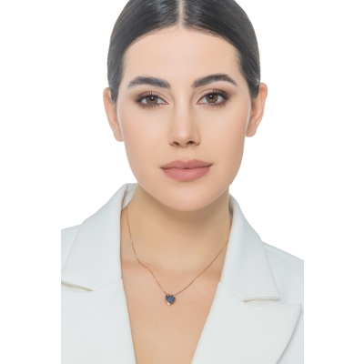 Collar oro rosa 18k con colgante forma corazón