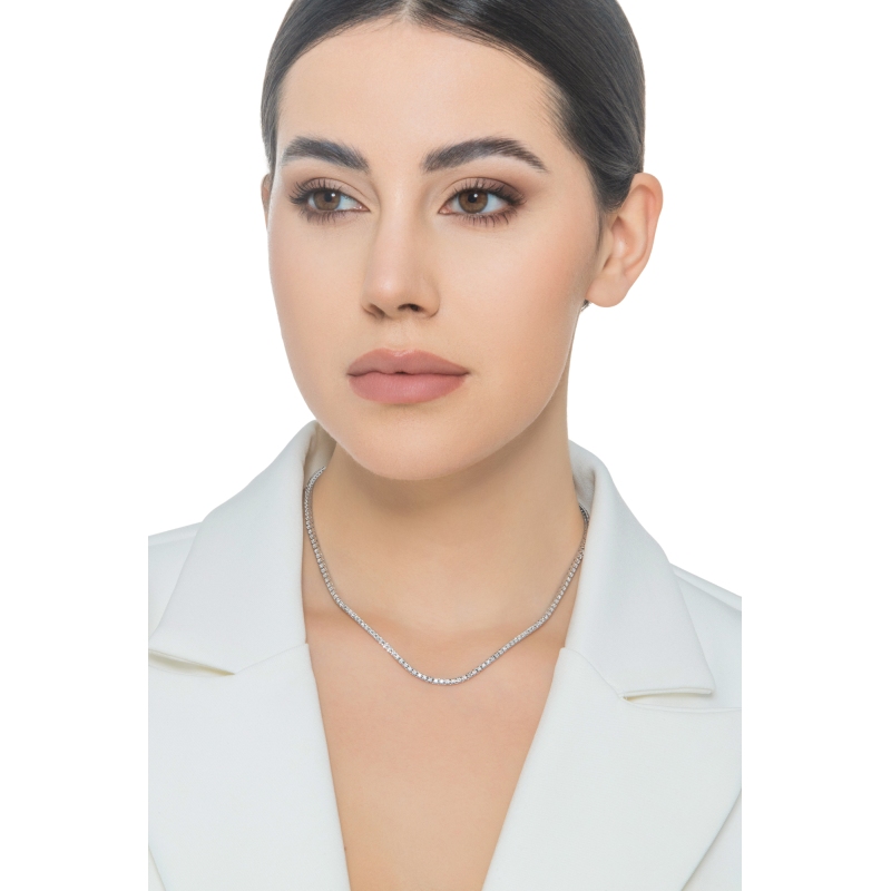 Gargantilla en oro blanco de 18k con diamantes