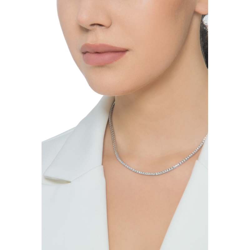 Gargantilla en oro blanco de 18k con diamantes