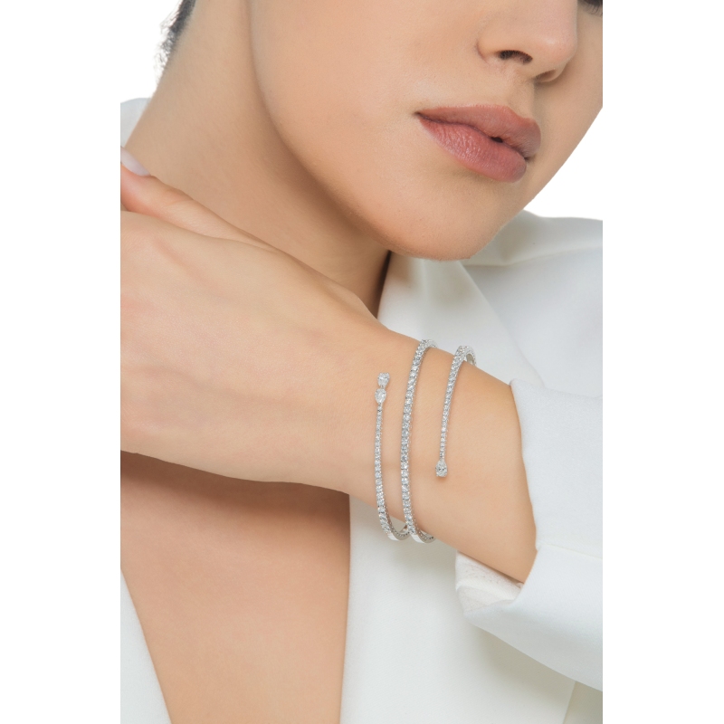 Brazalete semirrígido en oro blanco 18k con diamantes Brazalete semirrígido en oro blanco 18k con diamantes