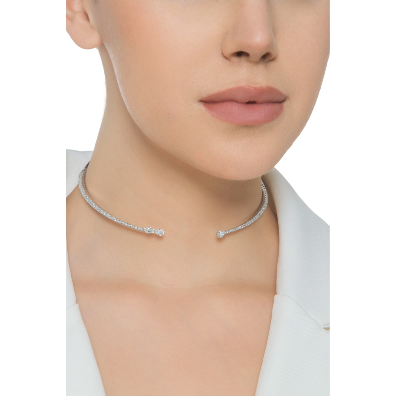 Gargantilla choker en oro blanco 18k y diamantes Gargantilla choker en oro blanco 18k y diamantes