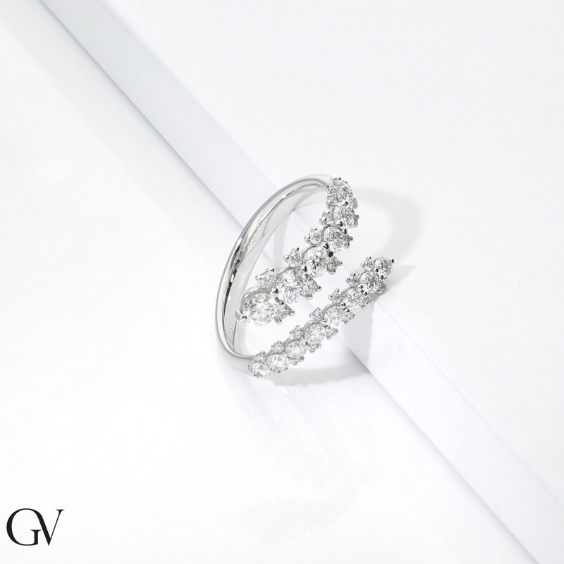 Anillo tu y yo en oro blanco con diamantes Anillo tu y yo en oro blanco con diamantes