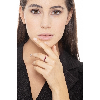 Anillo eternidad en oro blanco 18 kilates con rubíes 