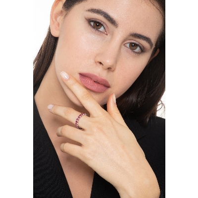 Anillo de eternidad en oro blanco 18 kilates con rubíes 