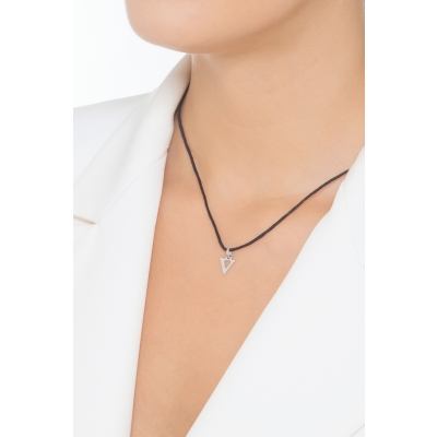 Colgante con inicial V oro blanco 18 quilates