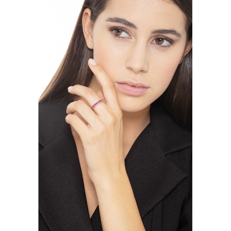 Anillo eternidad oro blanco 18 kilates con rubíes  Anillo eternidad oro blanco 18 kilates con rubíes